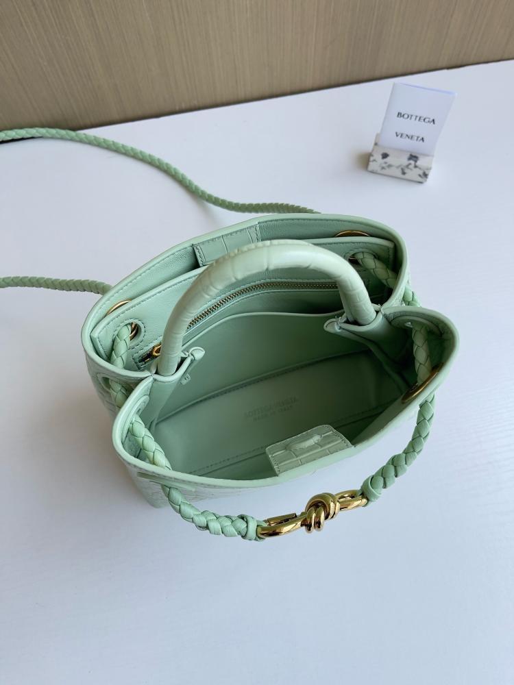 شنطة بوتيقا ANDIAMO مقاس 22cm