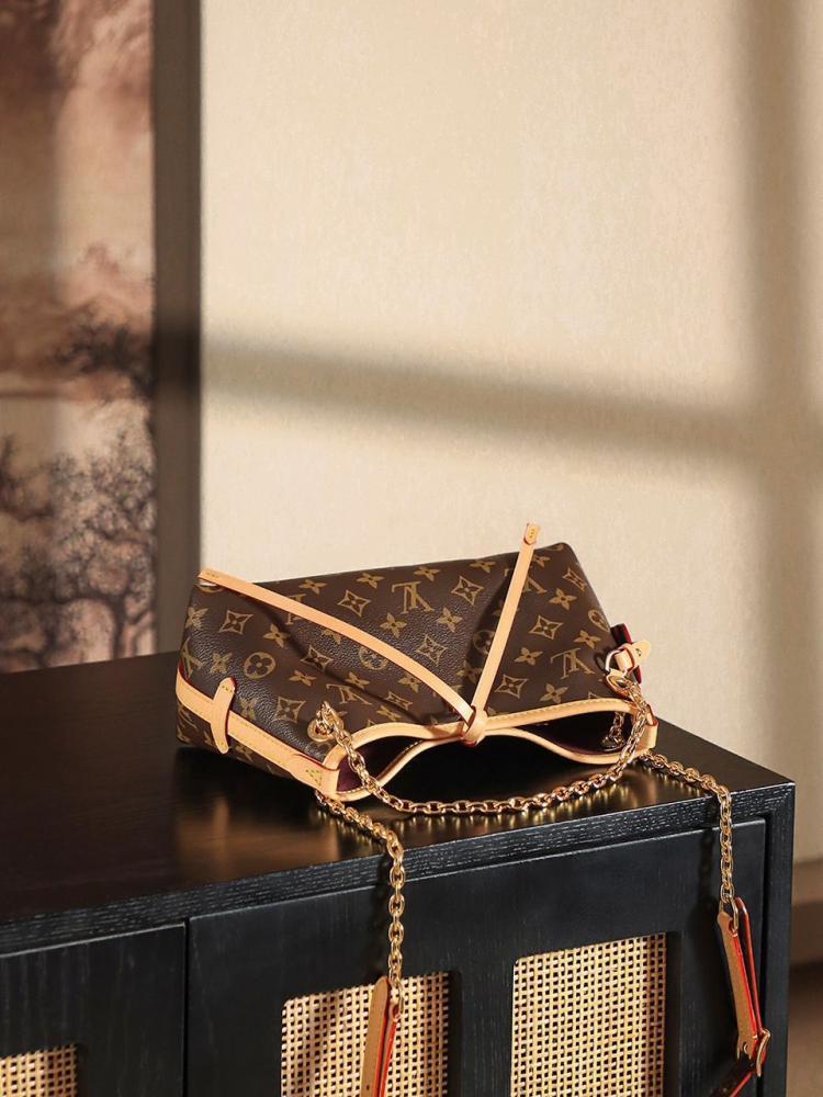 حقيبة CarryAll BB مقاس 26