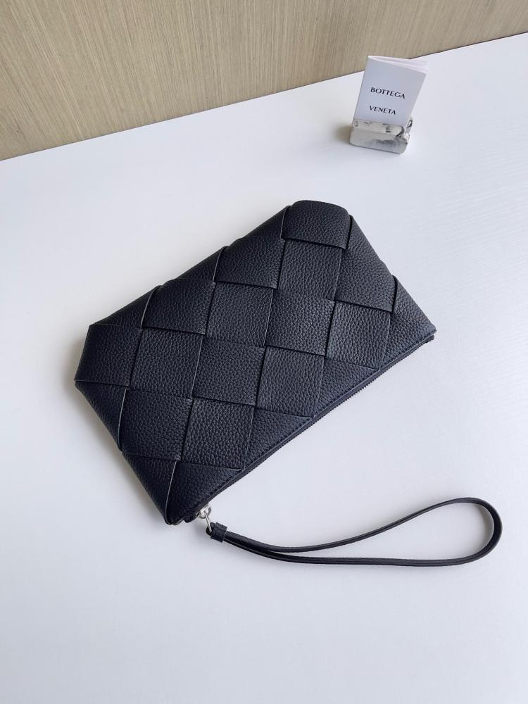 بوتيقا DIAGO MEDIUM POUCH مقاس 25cm