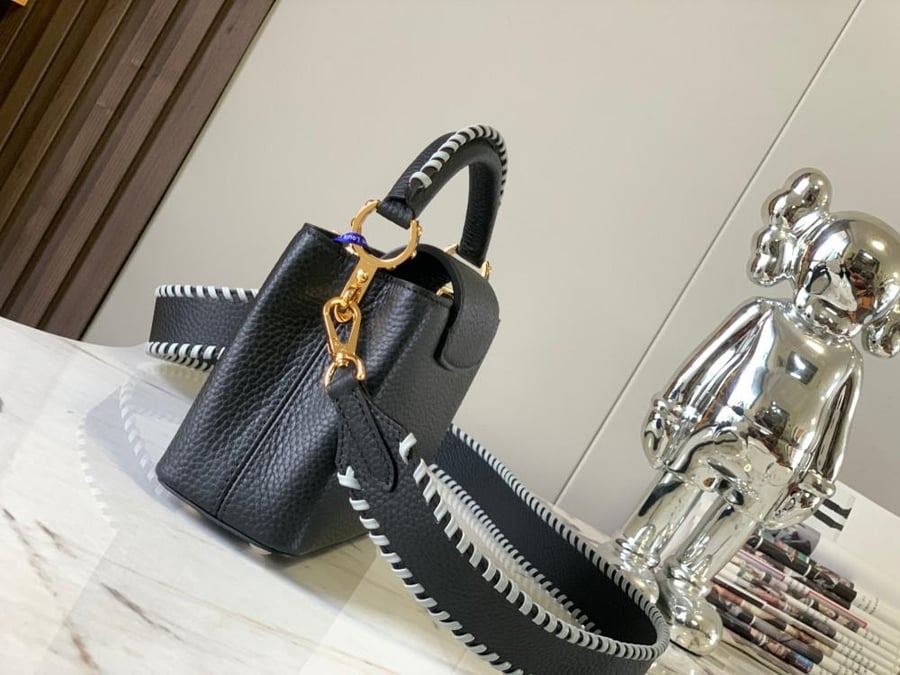 شنطة لوي فيتون كابسين ميني 21cm