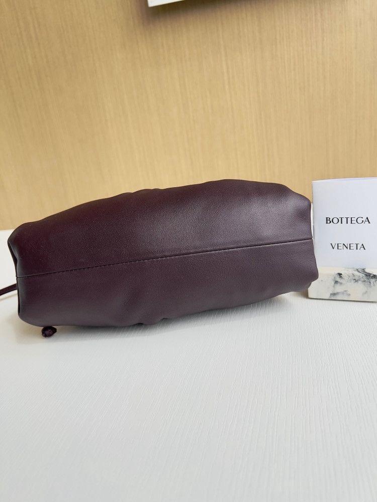 شنطة بوتيقا Mini Pouch مقاس22cm