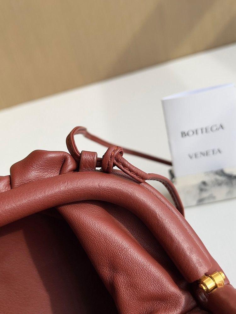 شنطة بوتيقا Mini Pouch مقاس22cm