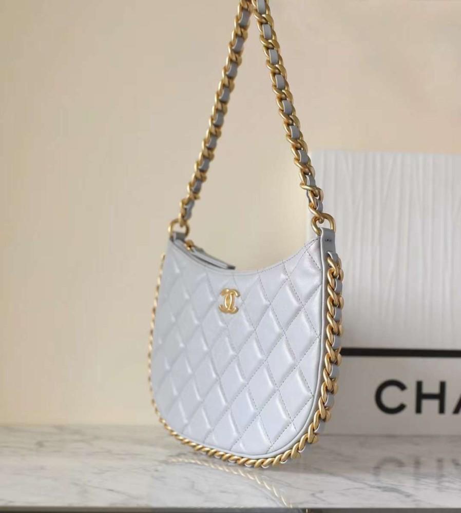 شنطة شانيل 23B hobo مقاس 23cm