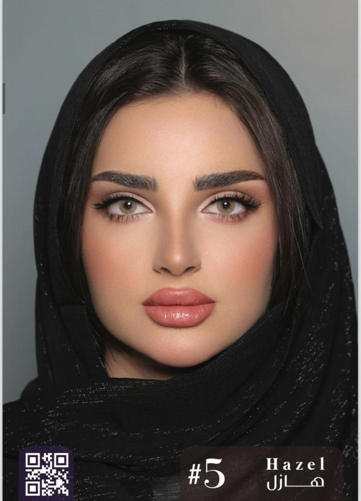 Lemonous brown-colored contact lenses