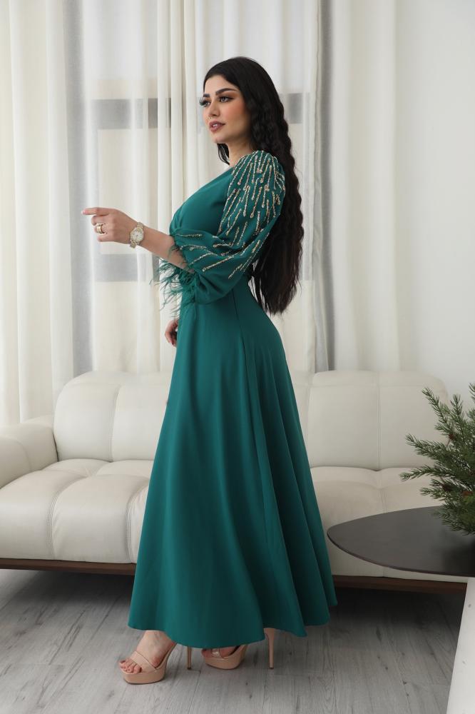فستان ناعم باكمام واسعه وريش