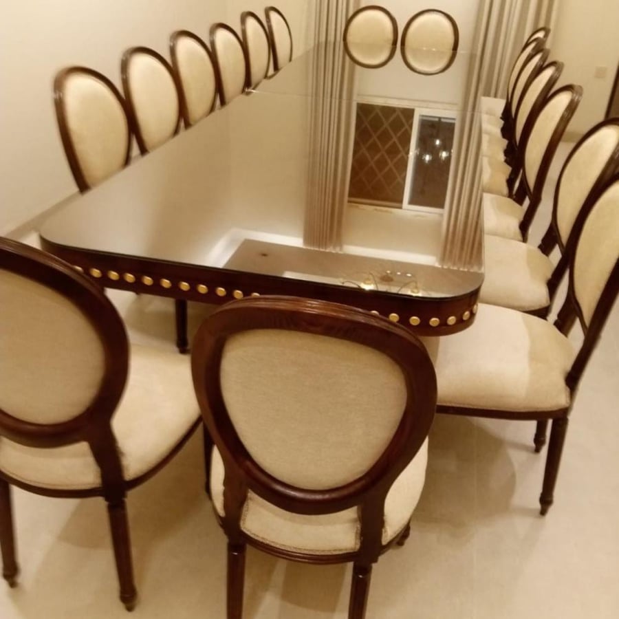 طاوله طعام سطح جزاز سكريت