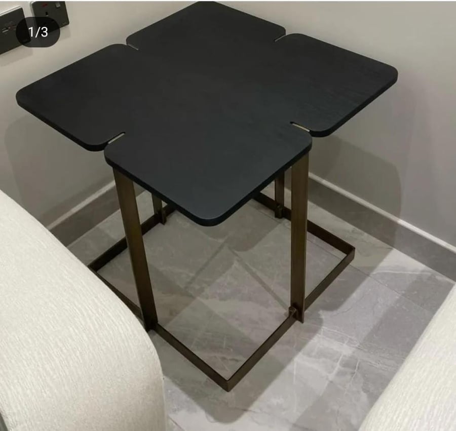 Side table (corner)