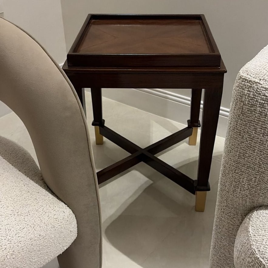 Wooden corner walnut shell