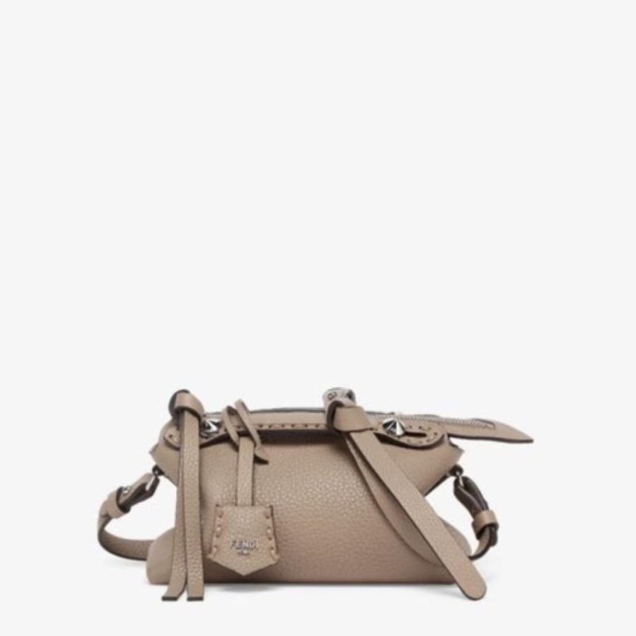 فندي بوكيت  FENDI