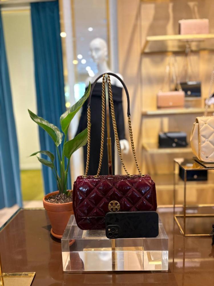 توري بورش  TORY BURCH