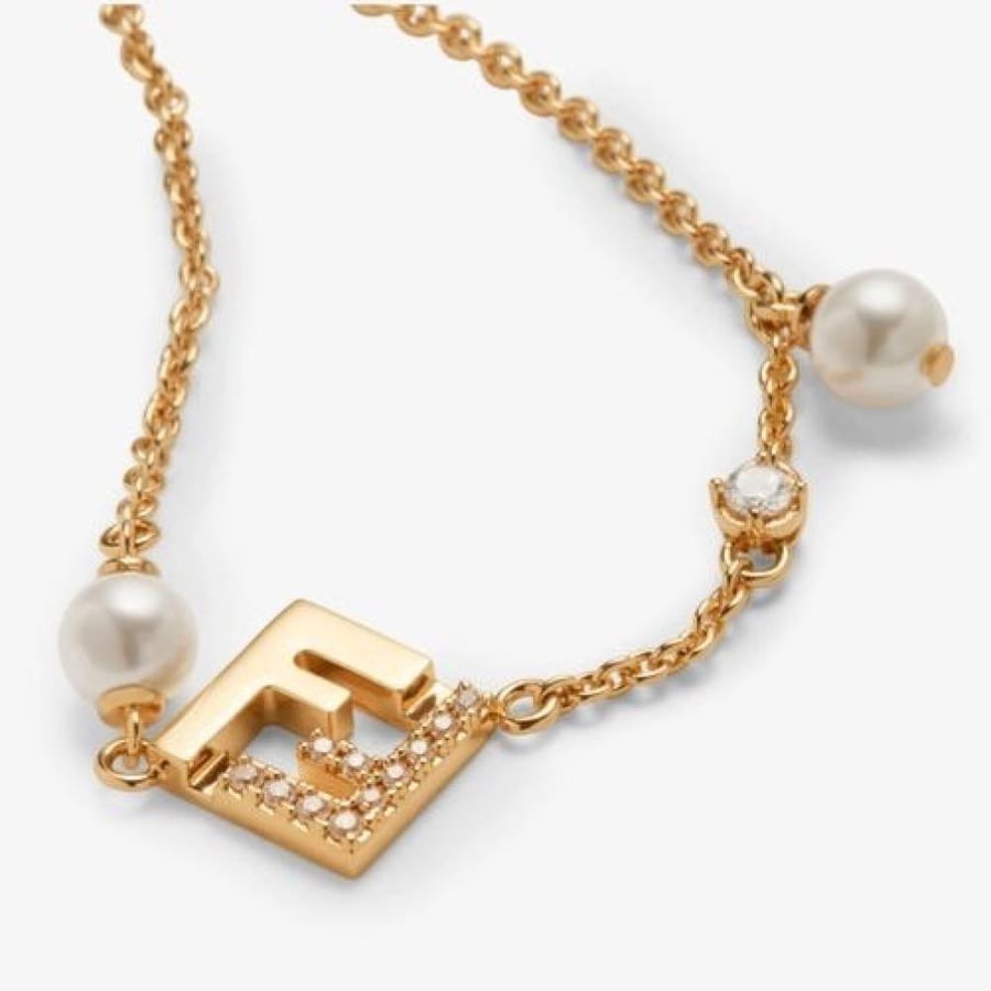 اسوارة فندي  FENDI