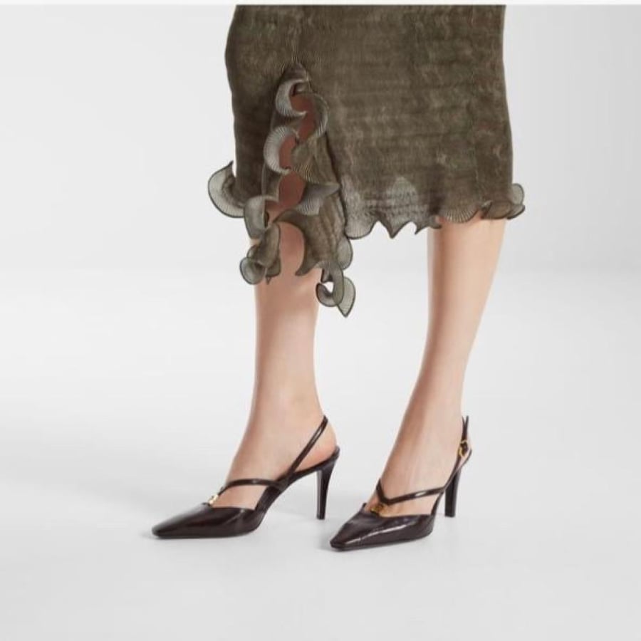 كعب فندي FENDI