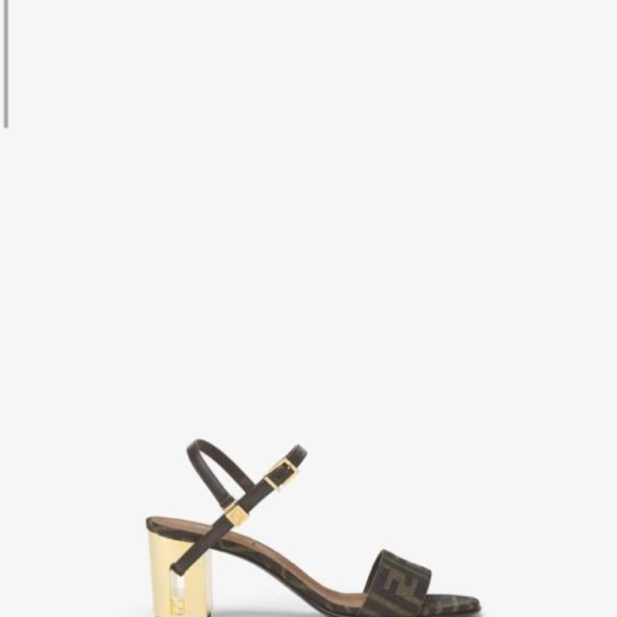 كعب فندي FENDI