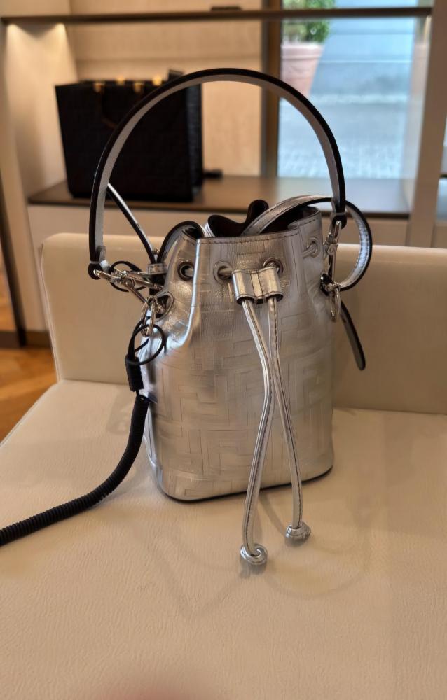 فندي  FENDI