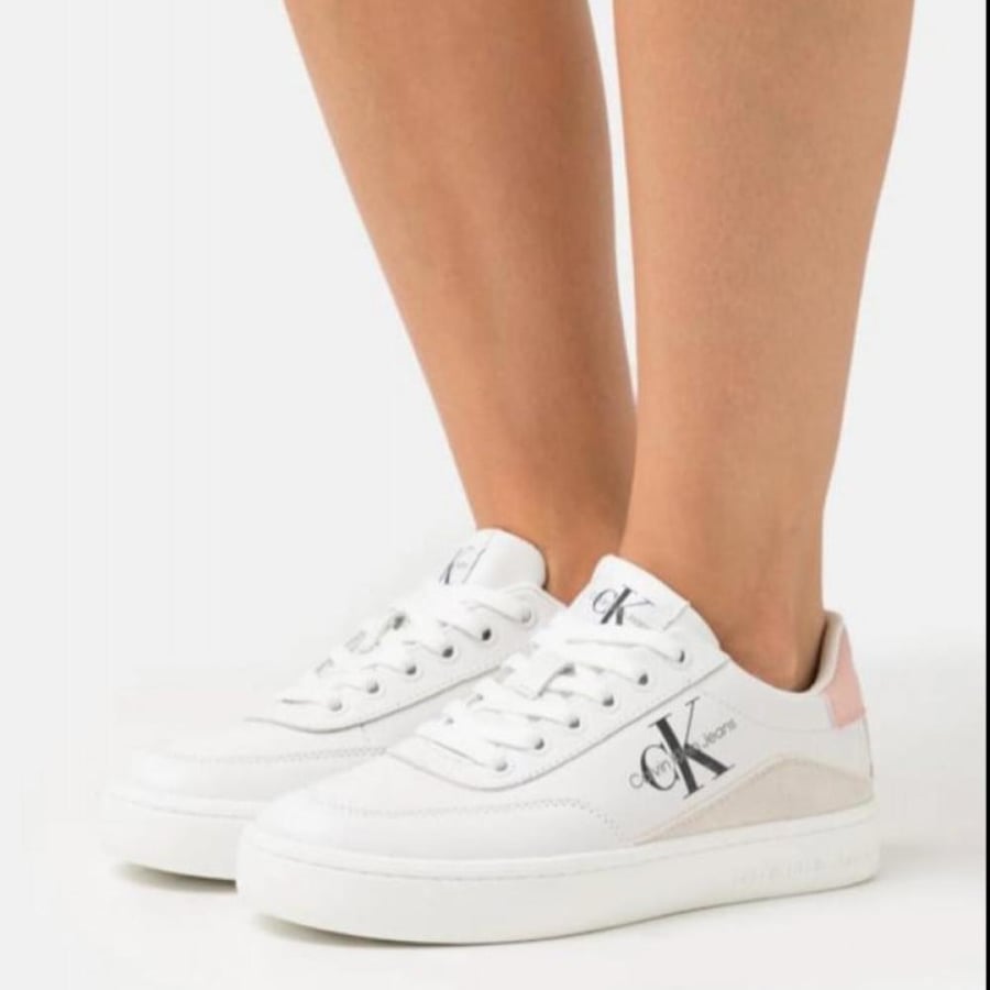 كالفن كلاين  Calvin Klein