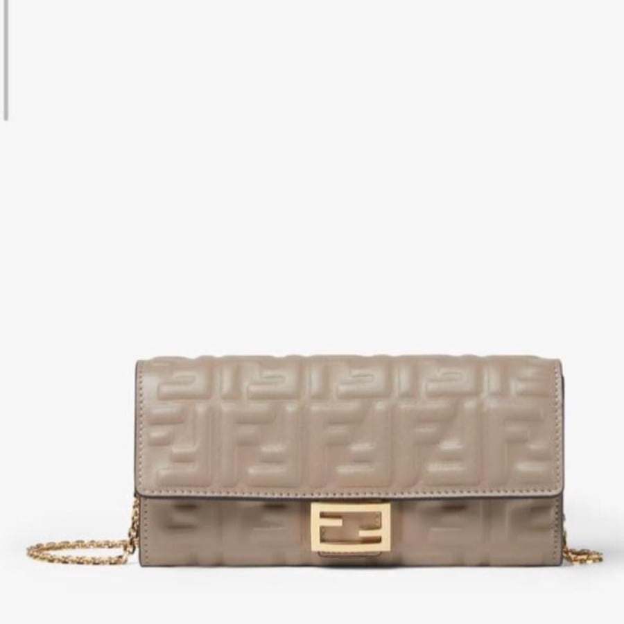 فندي  FENDI