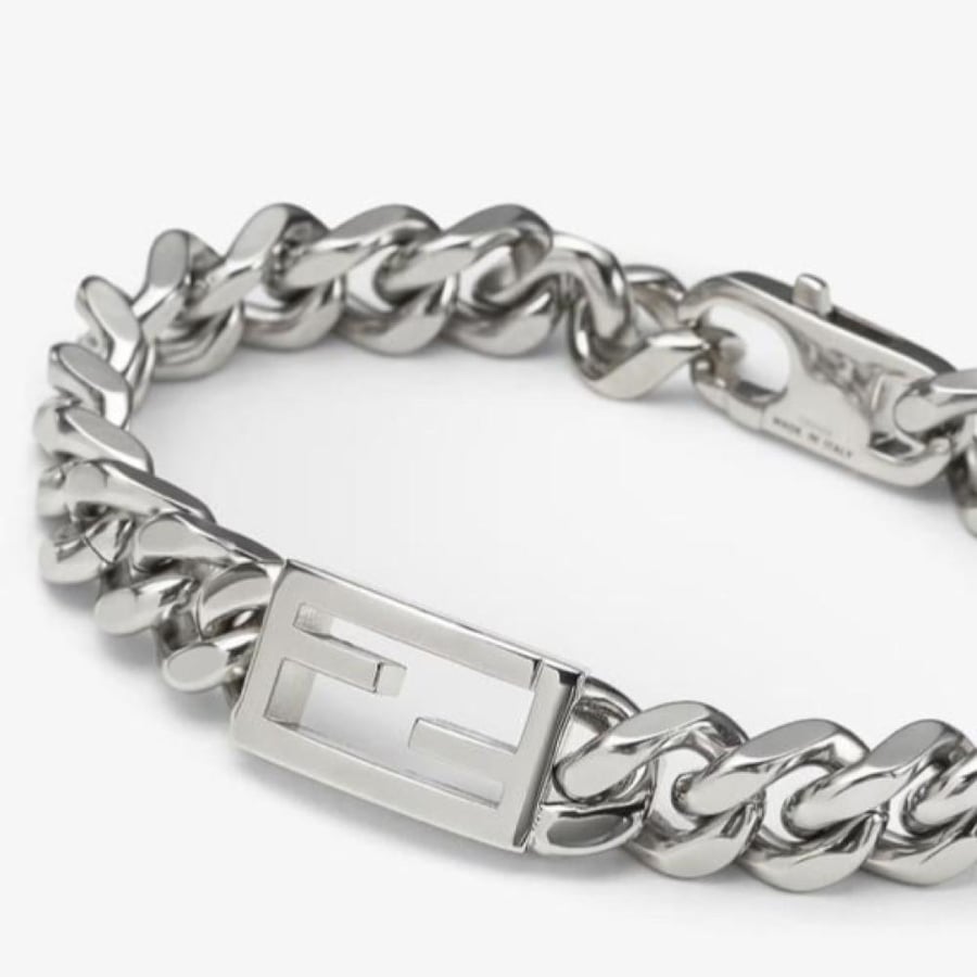 اسوارة فندي  FENDI