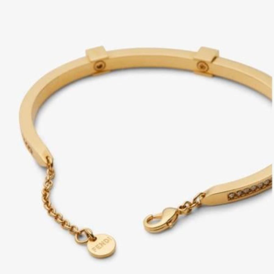 اسوارة فندي  FENDI