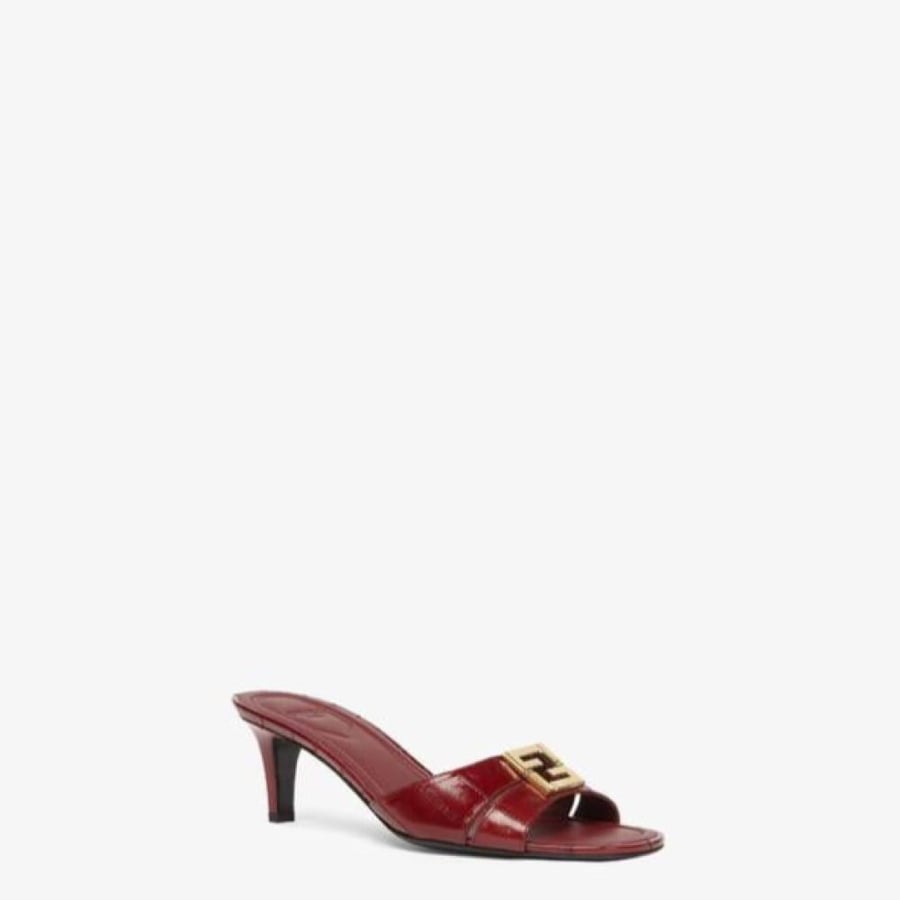 كعب فندي FENDI