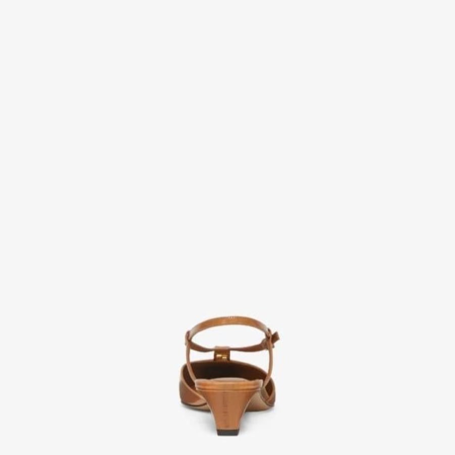 كعب فندي FENDI