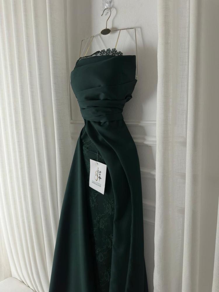 Dress andسن