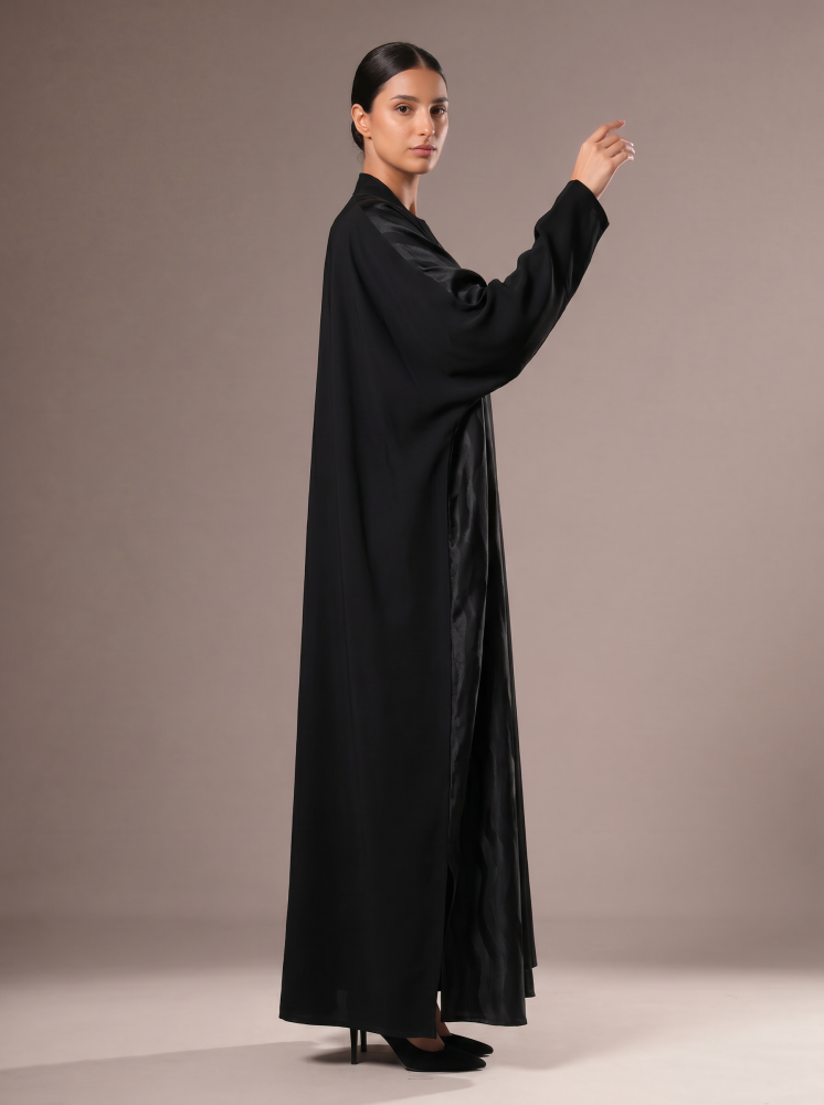 Black bisht abaya set with a matching inner dress