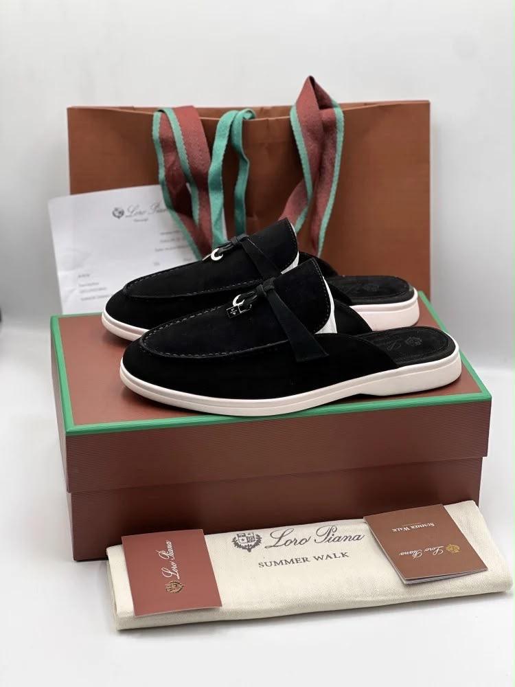 Loro Piana اسود