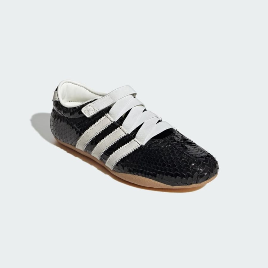 Adidas Tokyo