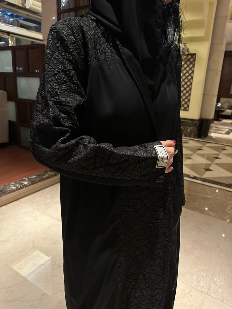 عبايـة 001