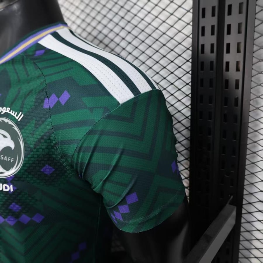 تيشيرت المنتخب السعودي لكأس العالم 2026 اللون الأخضر