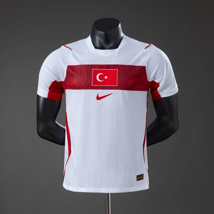 تيشيرت منتخب تركيا الاحتياطي لكأس العالم 2026 - نسخة اللاعبين