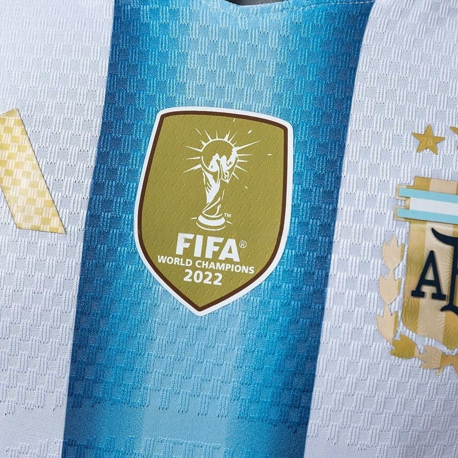 تيشيرت منتخب الارجنتين كأس العالم 2026 الاساسي السماوي