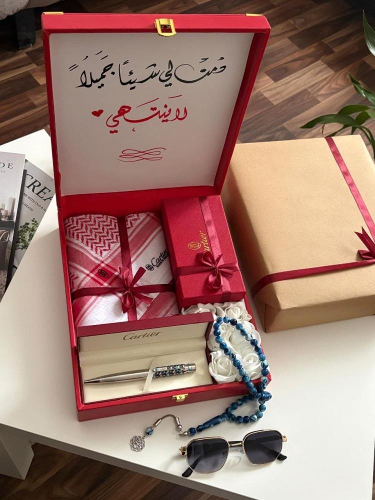بوكس هدية رجالية فخمة كارتير