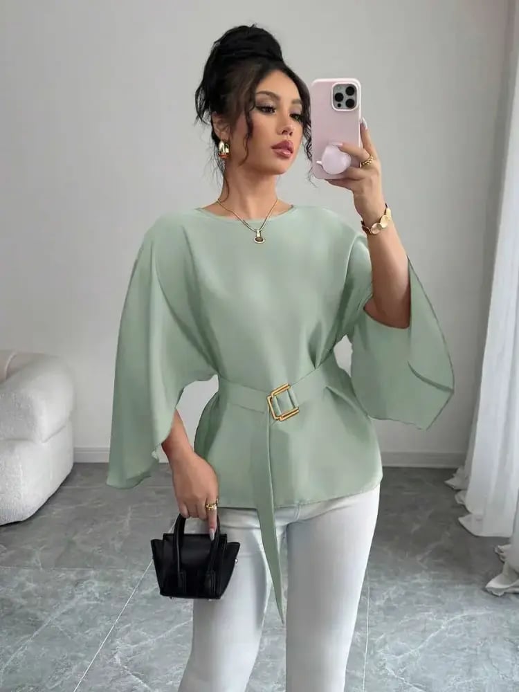 Selianne بلوزة نسائية بياقة مستديرة وأكمام خفافيش وربطة الخصر، بلون أحمر لامع، موضة الربيع/الصيف
