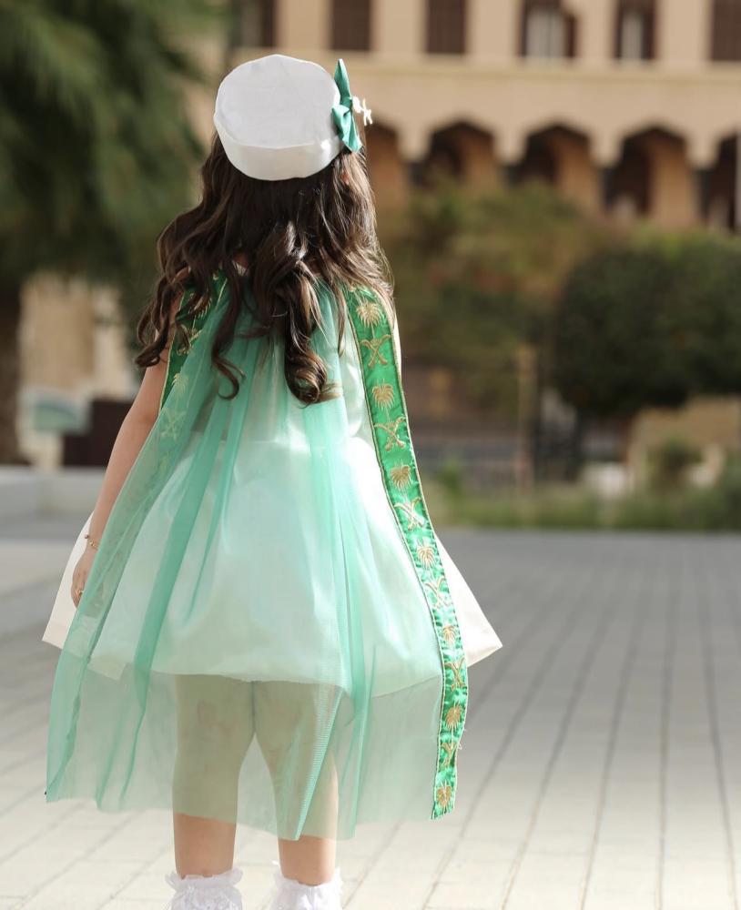 فستان اليوم الوطني الابيض