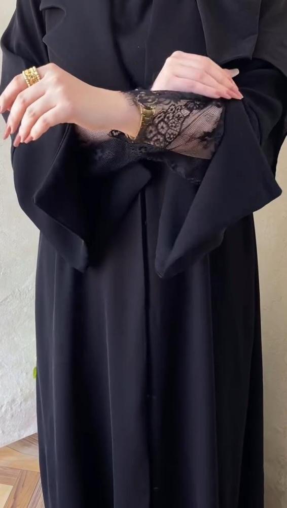 عبايات دانتيل أسود أناقة راقية تلفت الأنظار