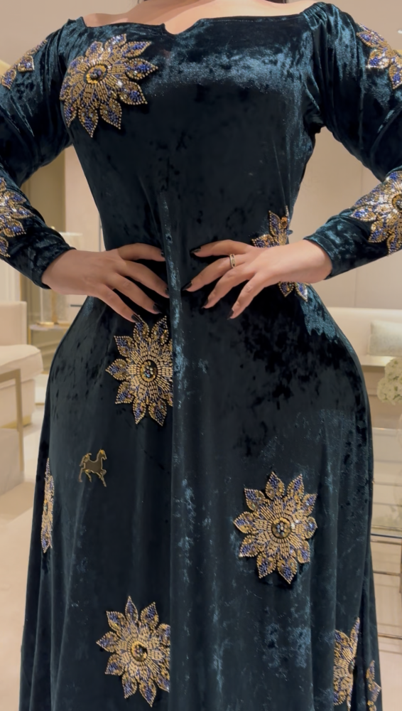فستان مخمل سترتش شك
