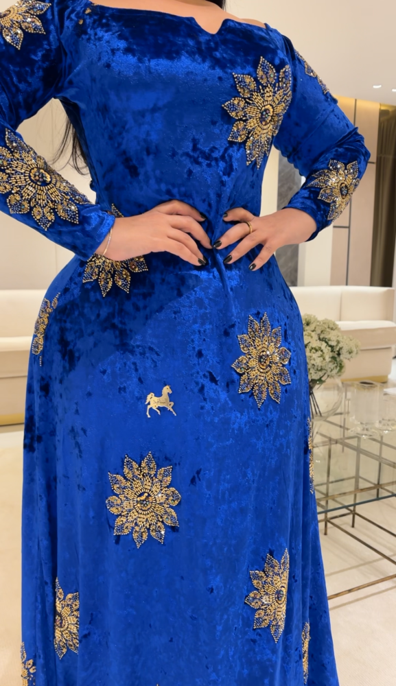 فستان مخمل سترتش شك