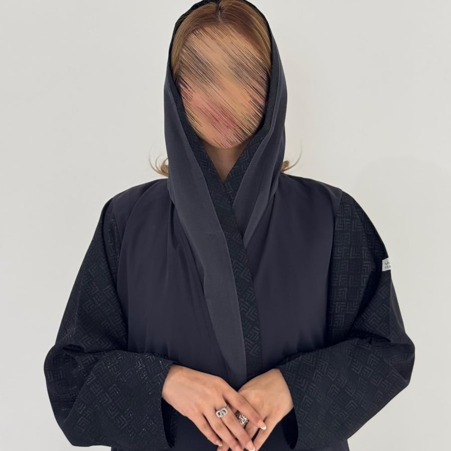 كريب كحلي مع أكمام جاكار كحلي