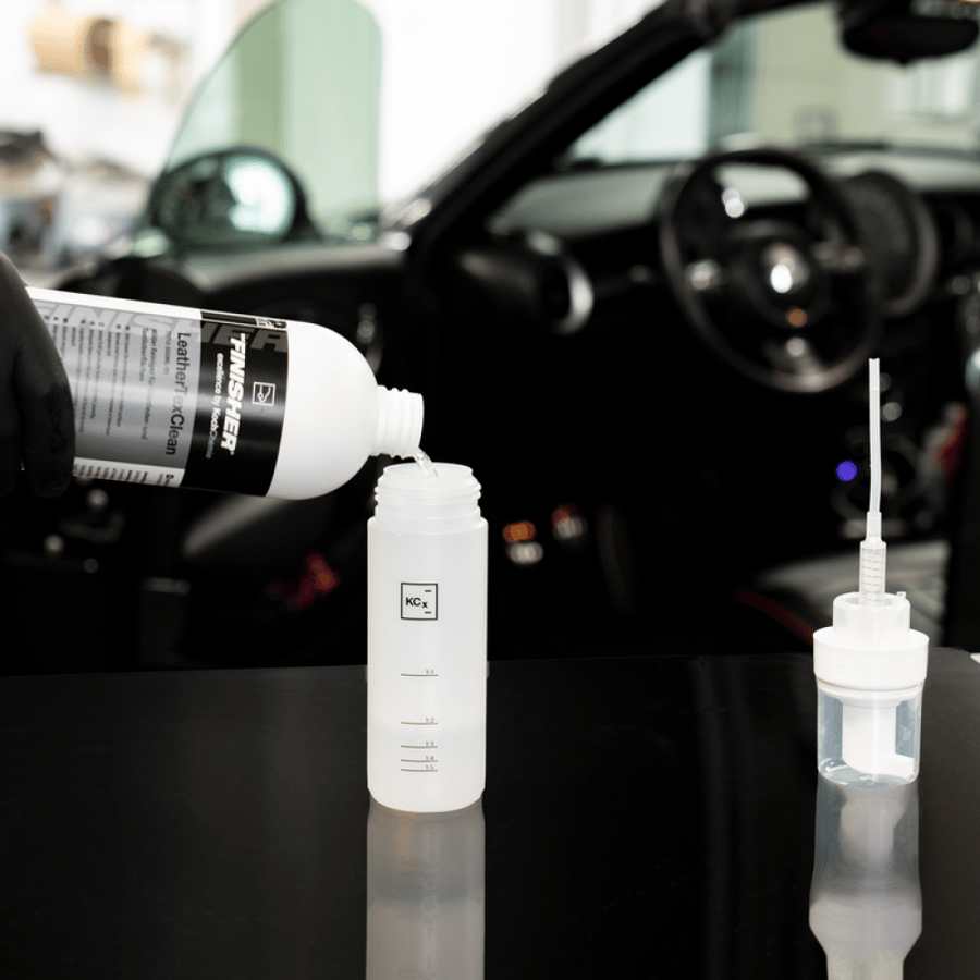 منظف الجلود والأقمشة LeatherTexClean - بخاخ العناية المتكاملة للسيارات والأثاث (500 مل)