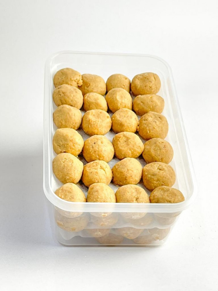 غريبة