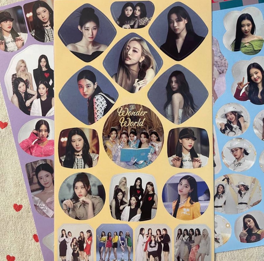ملصقات اتزي Itzy
