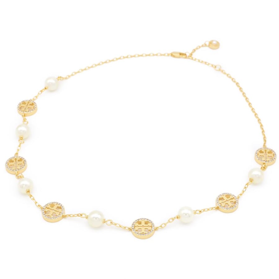 عقد Tory Burch