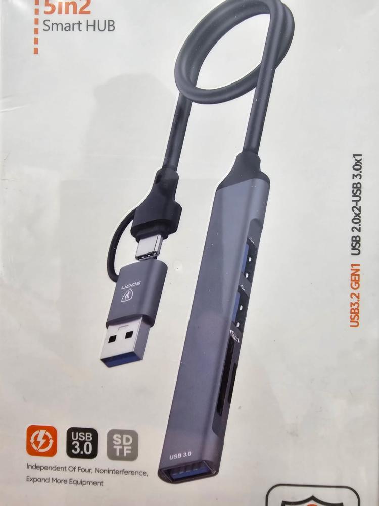 7 في 2 مع قارئ ذاكرة 2USB-C+2USB+HD