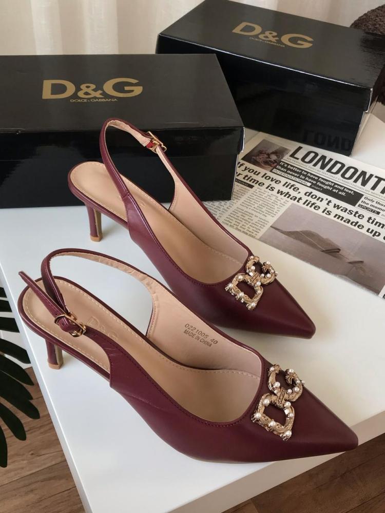 شوزات D&G