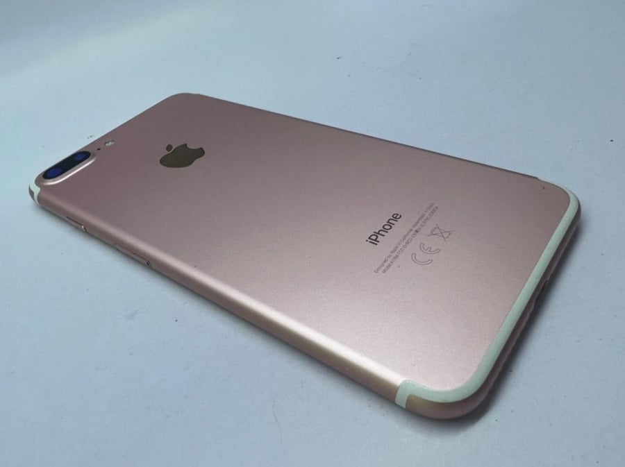 مستخدم - ايفون 7 بلس 128GB  روز قولد