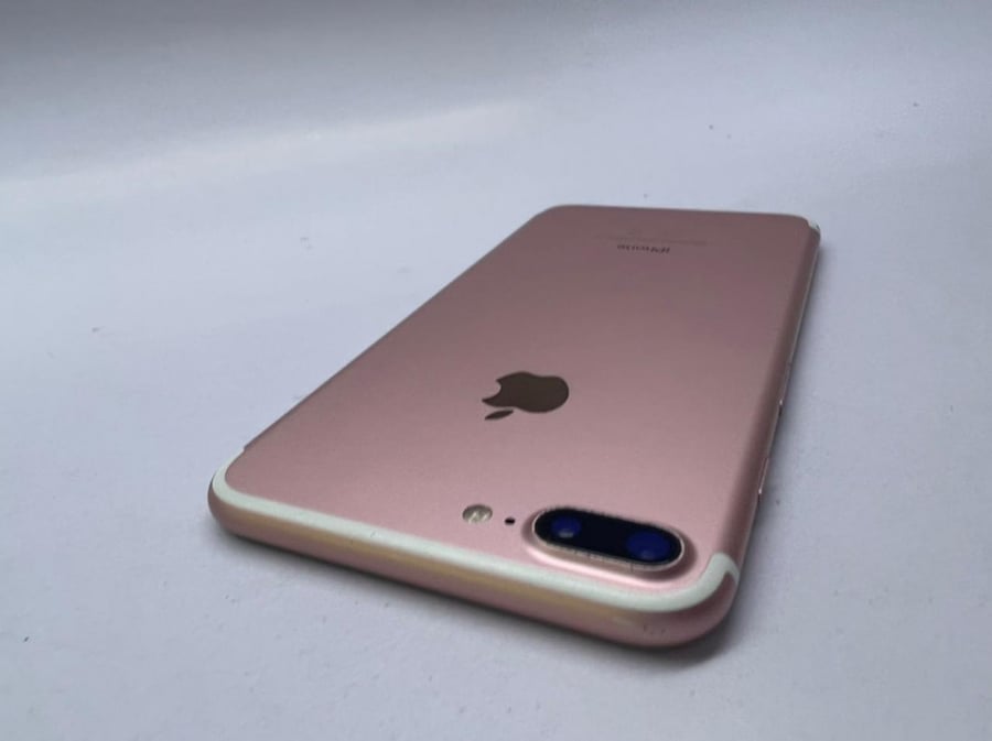 مستخدم - ايفون 7 بلس 128GB  روز قولد