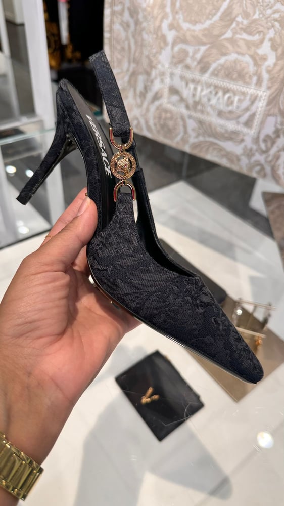 VERSACE