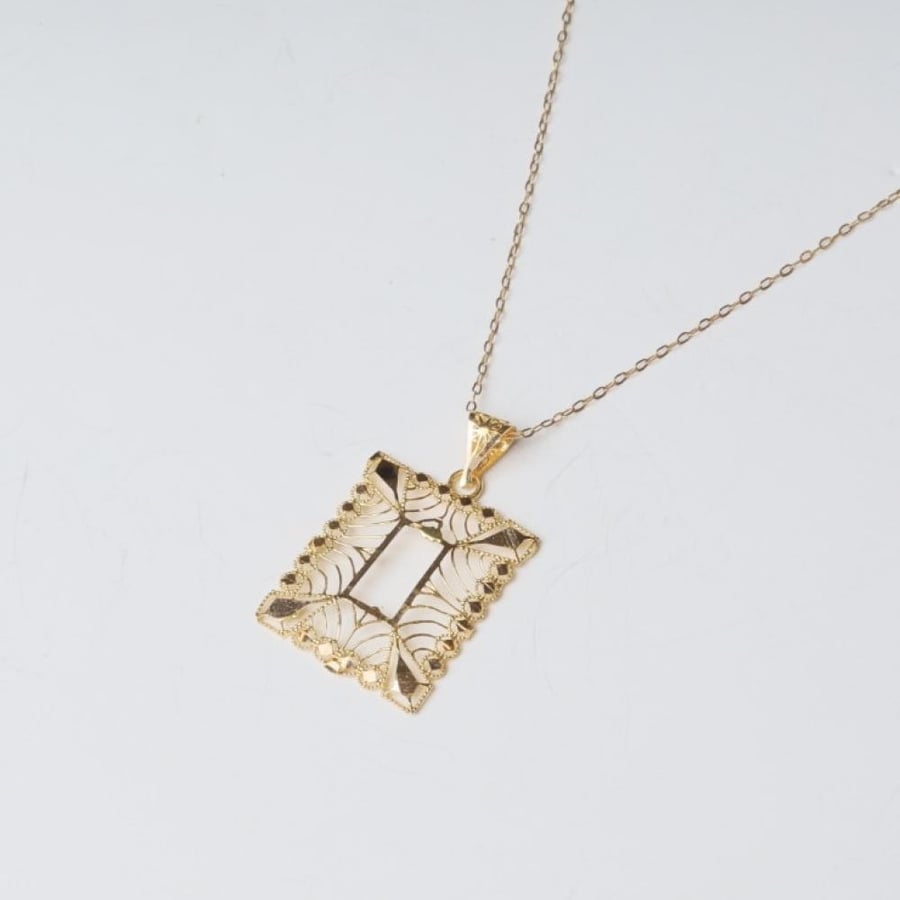 Half set 21 carat