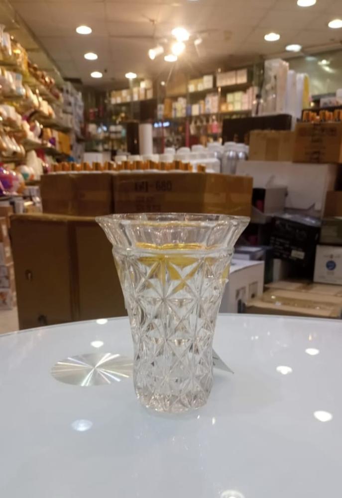 مبخره بشكل مختلف بلون فضي